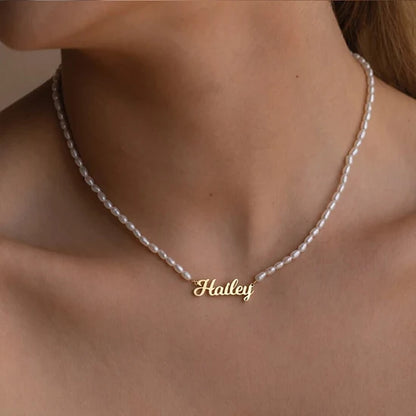 Collar personalizado con perlas de agua dulce y nombre
