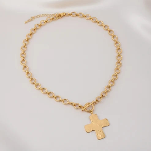 Collar Martillado Eterno