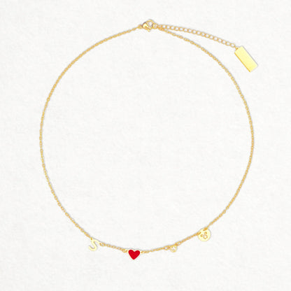 Collar personalizado con inicial en forma de corazón, piedra de nacimiento y signo zodiacal.