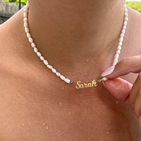 Collar personalizado con perlas de agua dulce y nombre