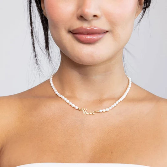 Collar personalizado con perlas de agua dulce y nombre